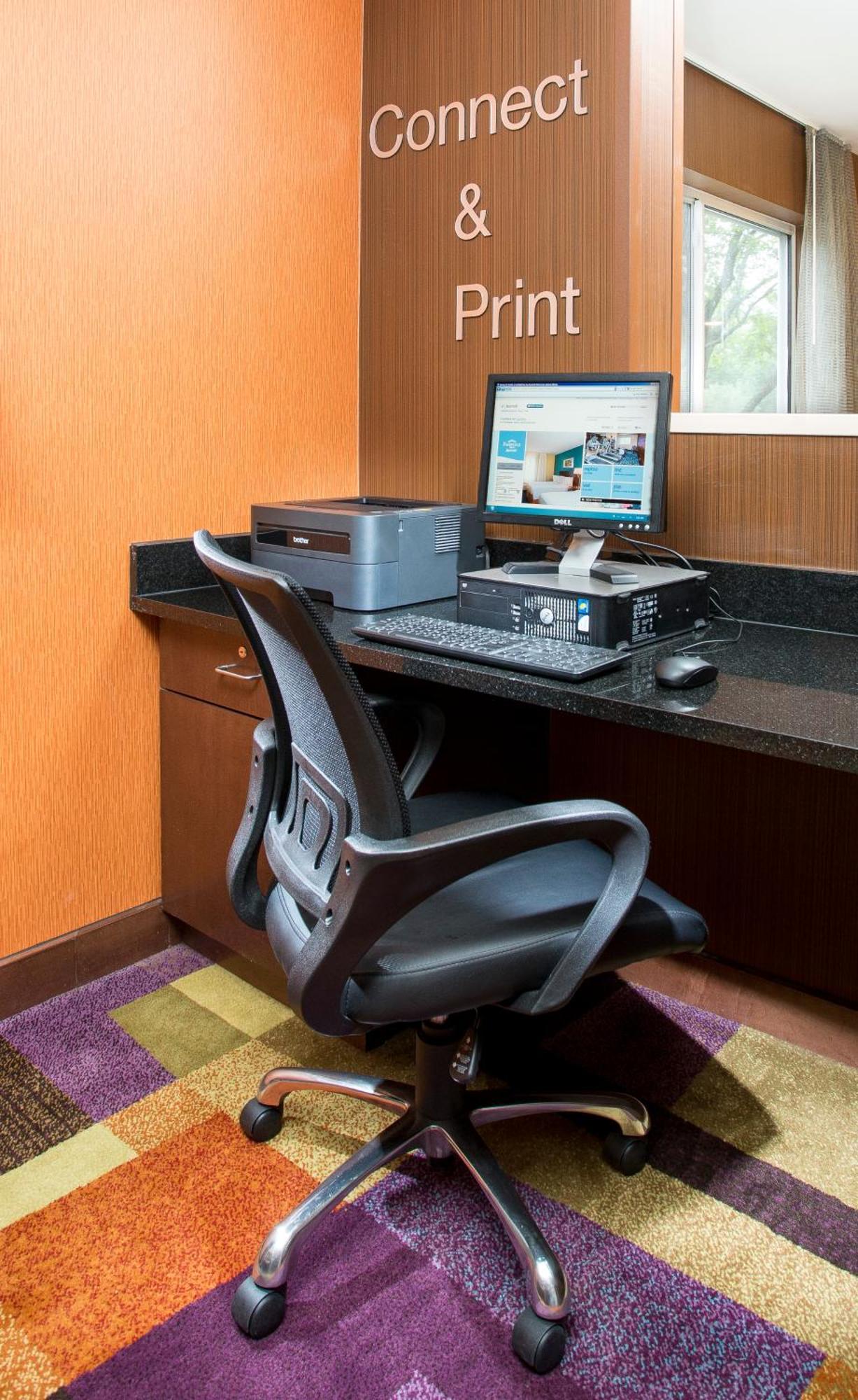 Fairfield Inn & Suites By Marriott Куинси Экстерьер фото