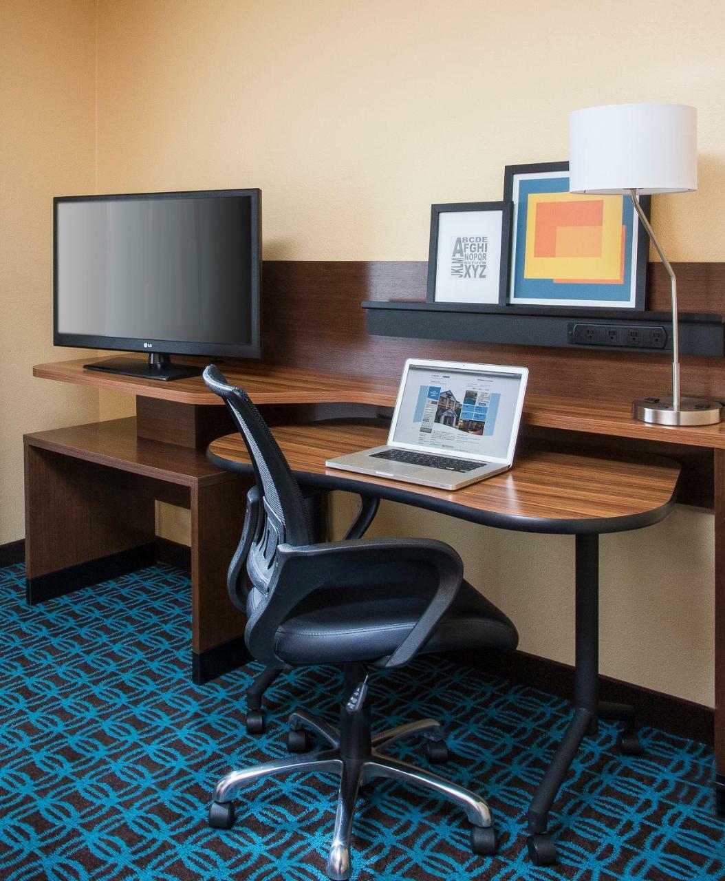 Fairfield Inn & Suites By Marriott Куинси Экстерьер фото